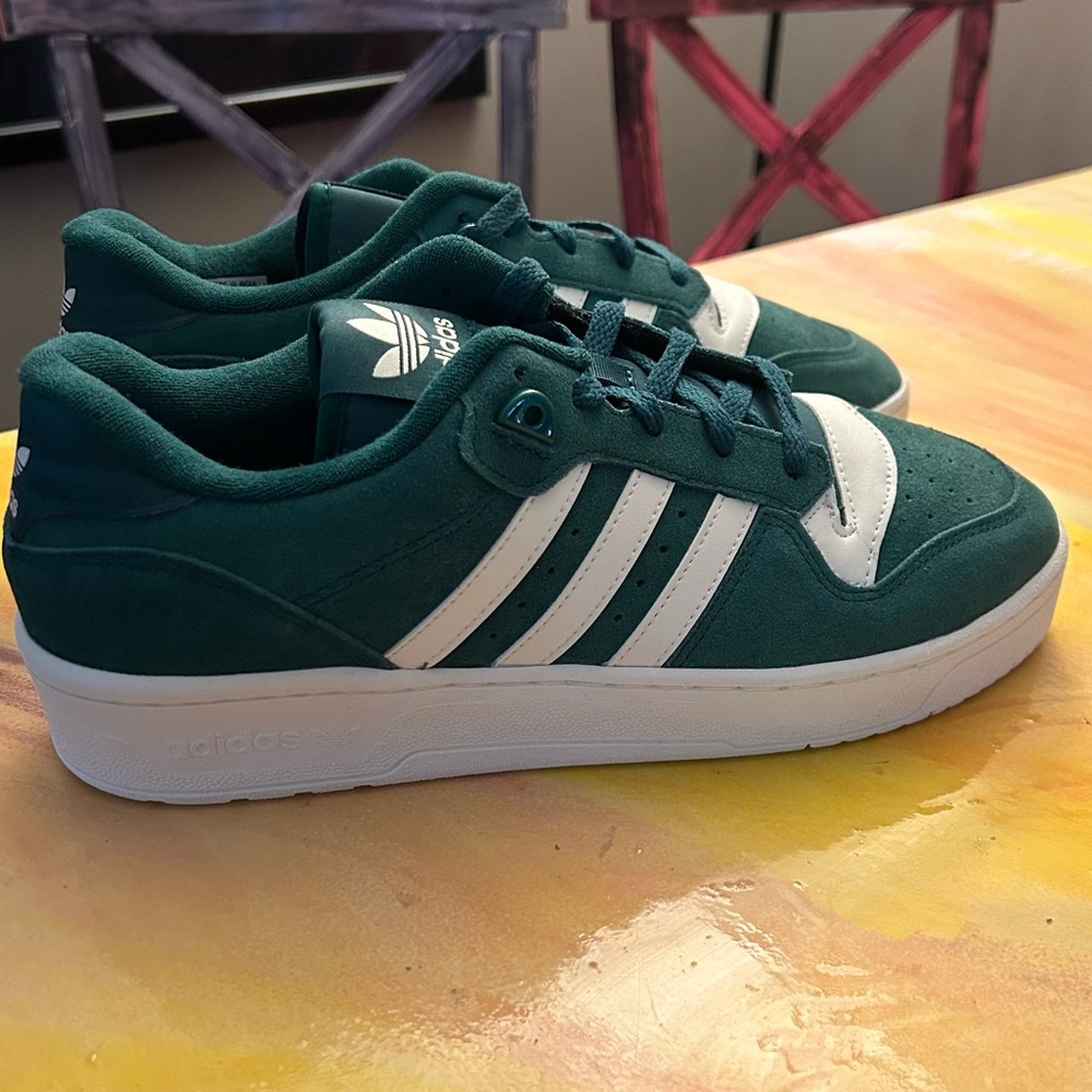 Adidas Rivalry Low Shoes - Picture 13 of 16